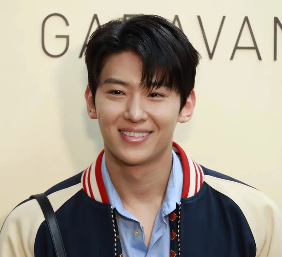덱스 인물 사진