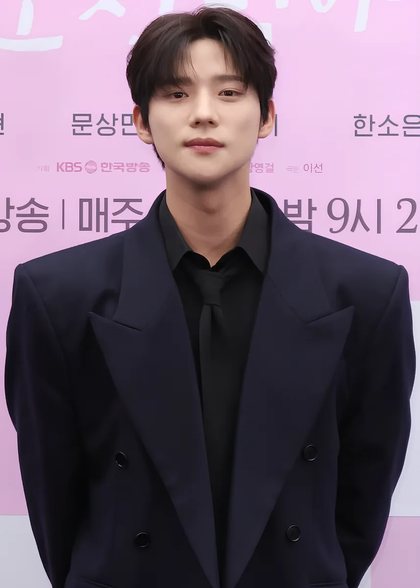 문상민 인물 사진