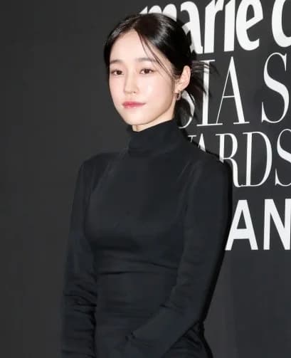 노윤서 인물 사진