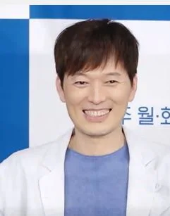 정재영 인물 사진