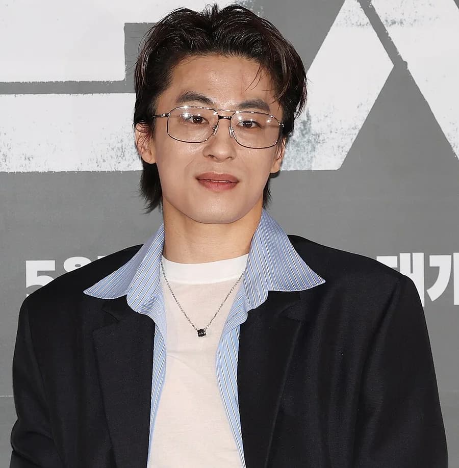 구교환 인물 사진