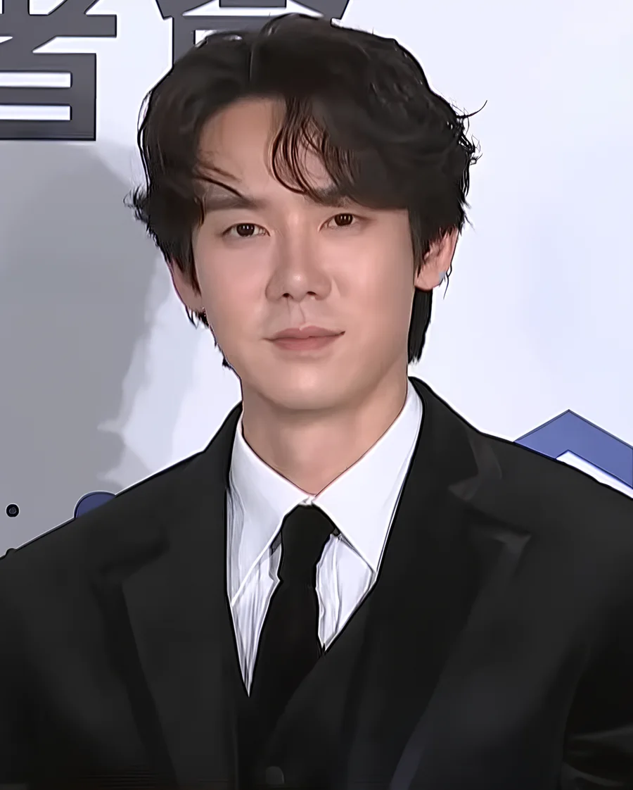 유연석 인물 사진